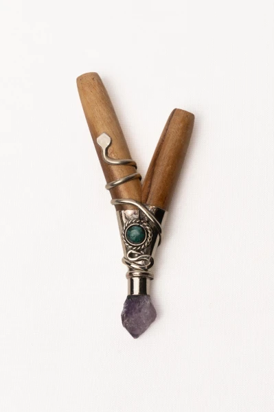 "SERPIENTE" Kuripe made from Palo Santo wood (Bursera graveolens)