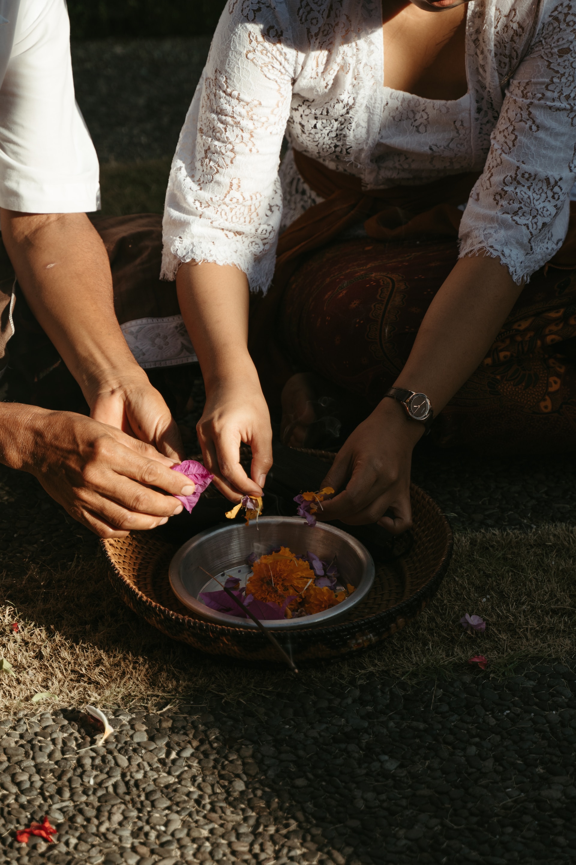 Embracing the Healing Energy of Ceremonial Cocoa: Origins, Rituals, and Benefits