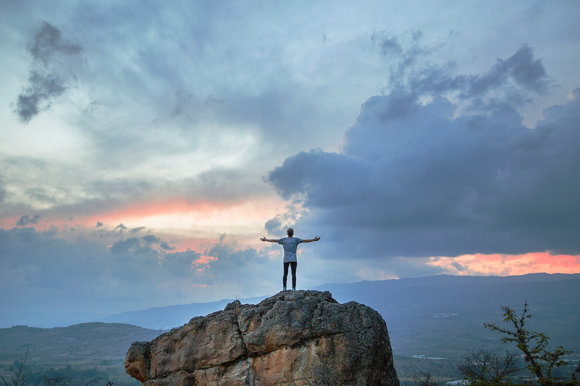 Uncovering the Mysteries of Ormus: The Enigmatic Elixir for Enhanced Well-being and Spiritual Growth